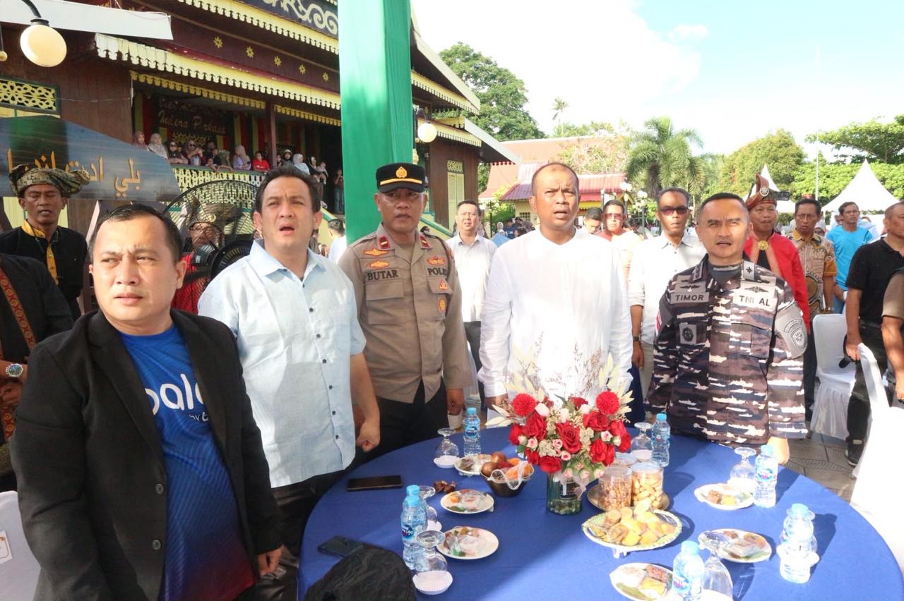 Danlanal Bintan Wakili Dankodaeral IV Hadiri Penutupan Penyengat Heritage 2026 Danlanal Bintan Wakili Dankodaeral IV Hadiri Penutupan Penyengat Heritage 2026