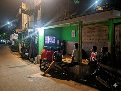 Nobar Bola Gembira Bersama Koramil 0901-05/Samarinda Utara Nobar Bola Gembira Bersama Koramil 0901-05/Samarinda Utara