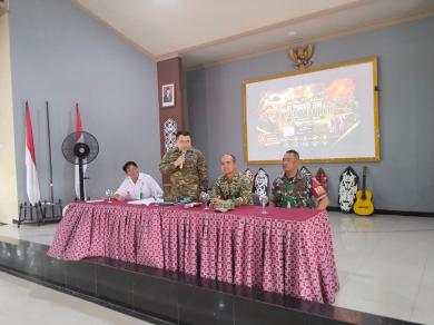 CEGAH KARHUTLA, SISWA SESKO TNI SOSIALISASIKAN BAHAYA KEBAKARAN KEPADA PELAJAR SMK KEHUTANAN CEGAH KARHUTLA, SISWA SESKO TNI SOSIALISASIKAN BAHAYA KEBAKARAN KEPADA PELAJAR SMK KEHUTANAN